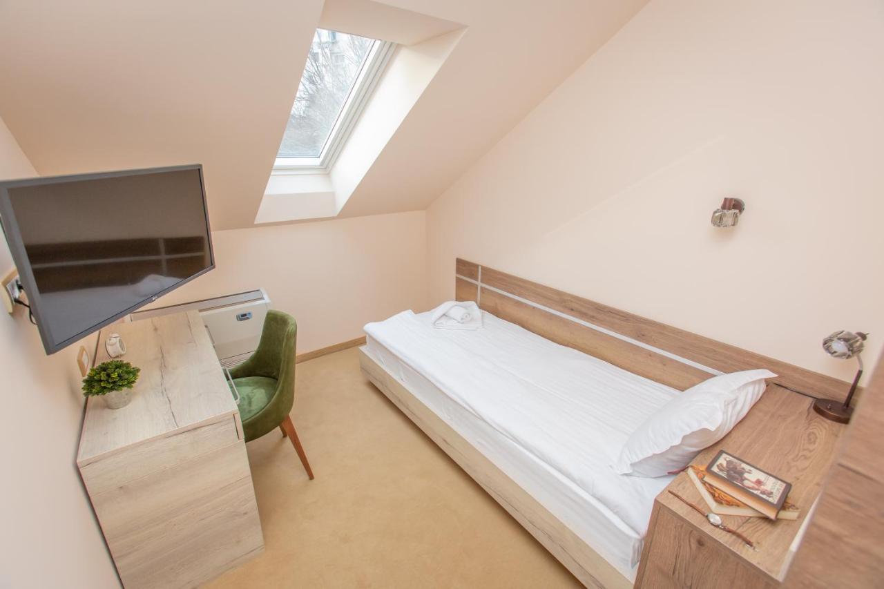 Harizma 013 Aparthotel Kevevára Kültér fotó