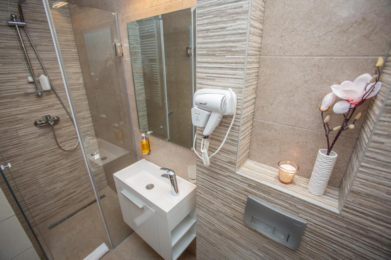 Harizma 013 Aparthotel Kevevára Kültér fotó
