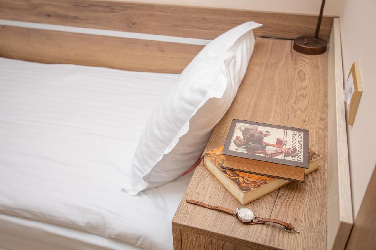 Harizma 013 Aparthotel Kevevára Kültér fotó