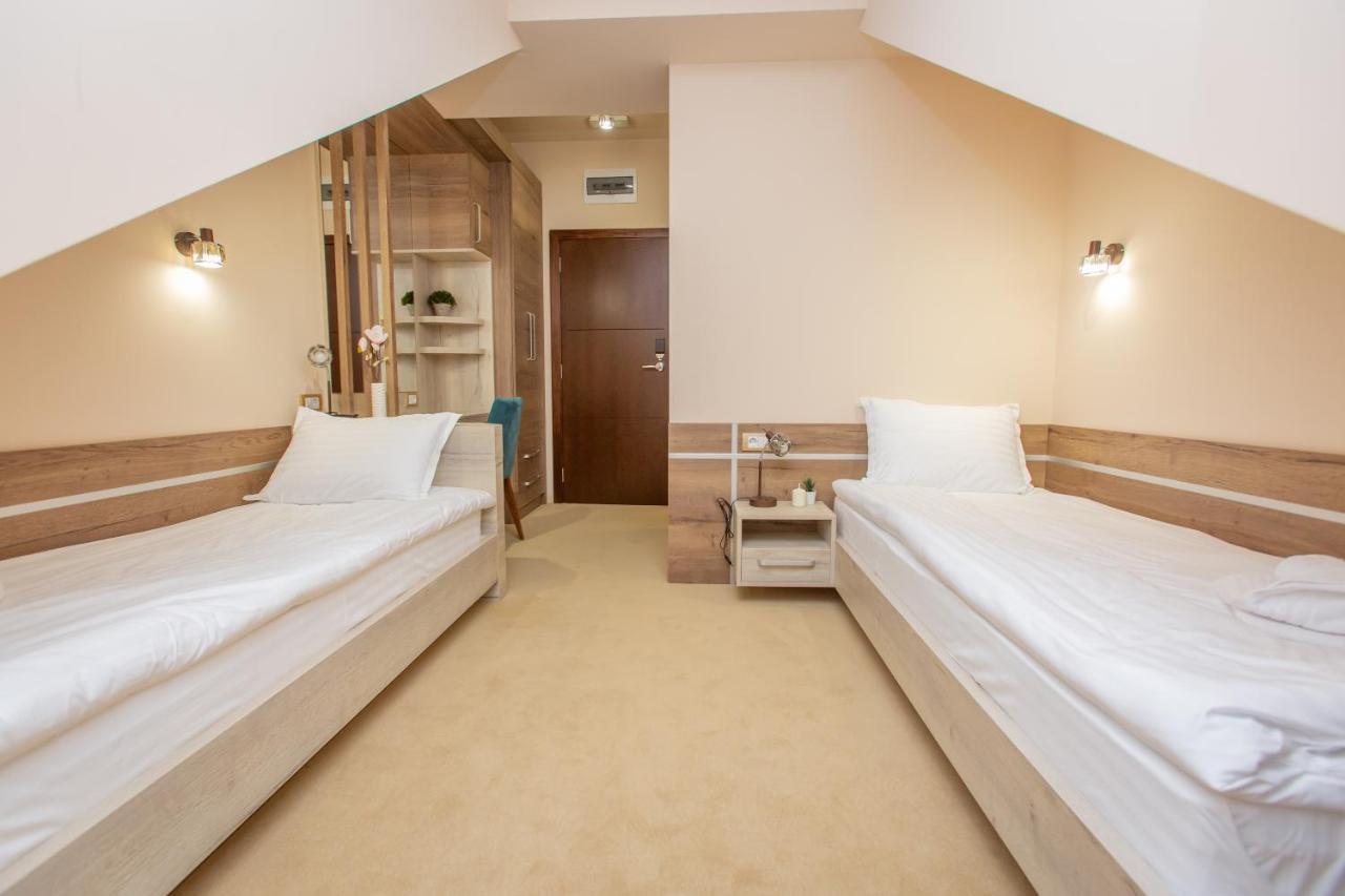 Harizma 013 Aparthotel Kevevára Kültér fotó